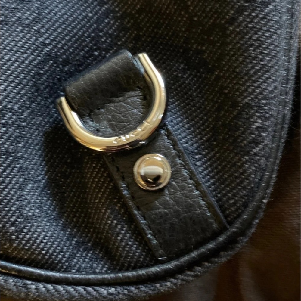Gucci GG Canvas Abbey Hobo - Picture 2 of 12